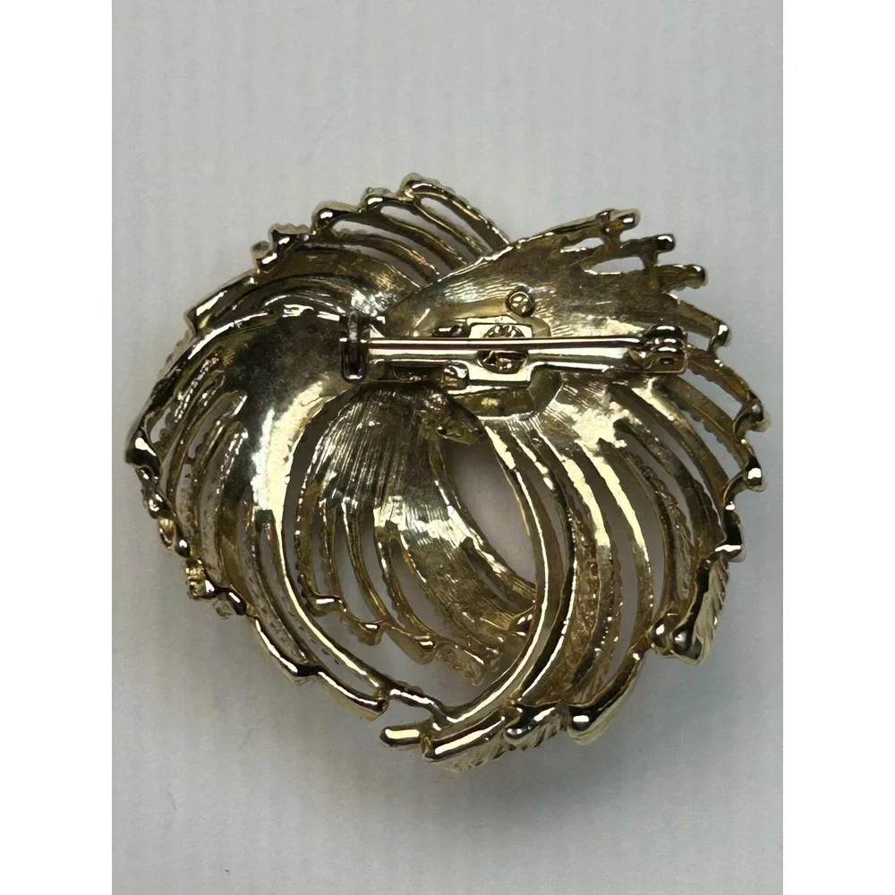 Gold Tone‎ Swirl Pin Brooch Textured Rope Design Elegant Statement Jewelry